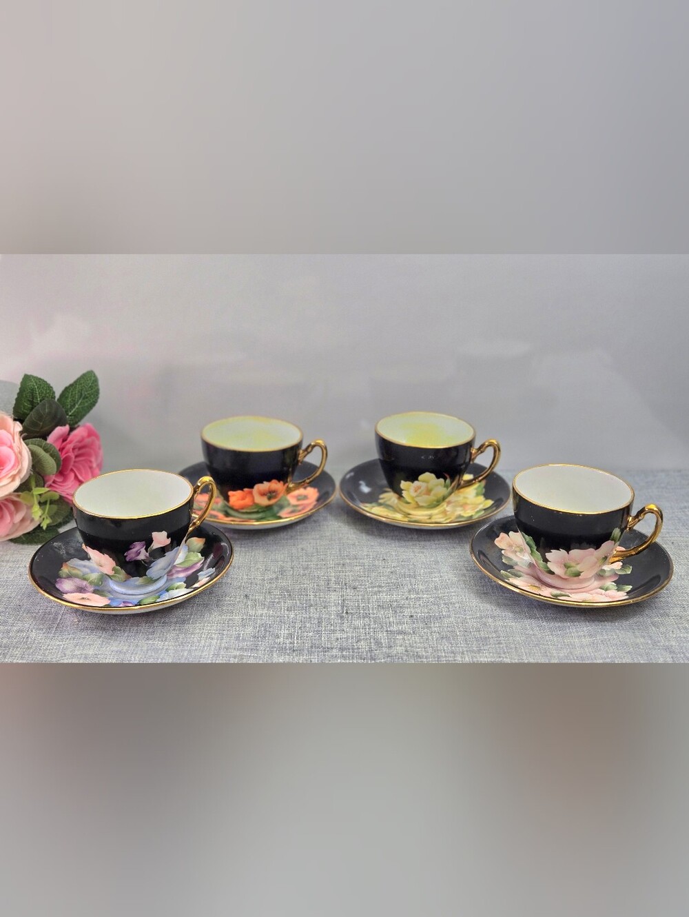 Artist Signed 1947 English Porcelain Teacup & Saucer Set Of 4 F.M. Bracom Black